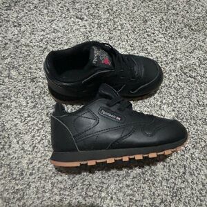 Boy/girl Reebok Kids Black and Brown Sneakers